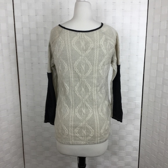 Monteau Gray sweater, black accents, Size S - Picture 2 of 3